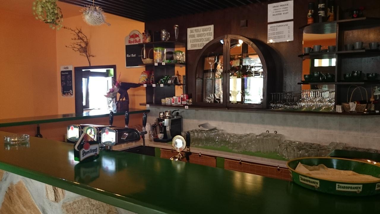 Restaurace penzion Rafael Dlouhá Brtnice Esterno foto